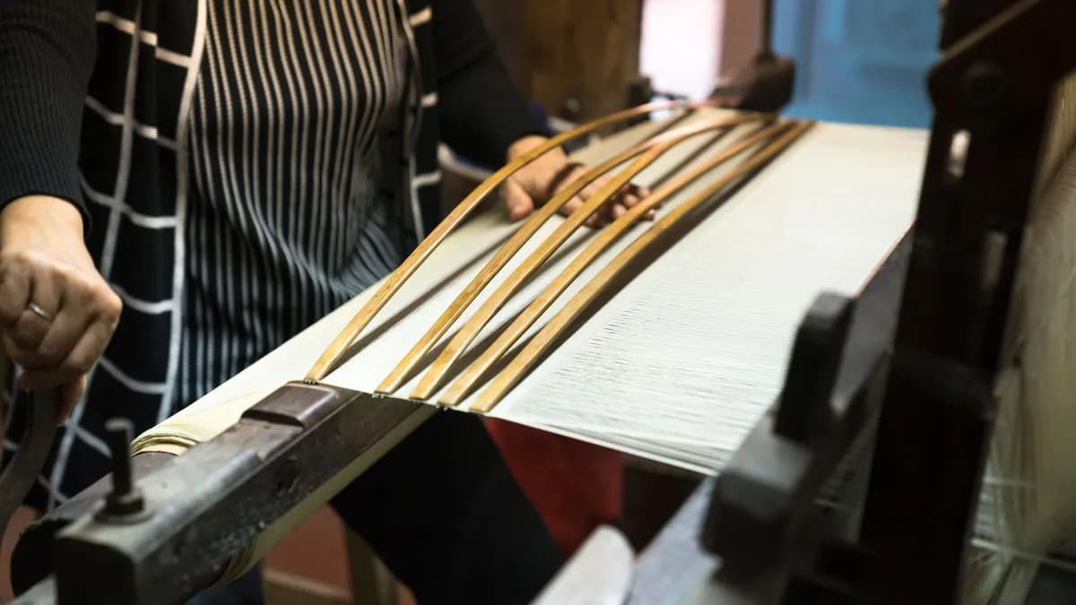 Bursalı Dokuma Devi, Fransız Jakar Teknolojisiyle Kapasiteyi İkiye Katlıyor Bursalı Dokuma Devi, Fransız Jakar Teknolojisiyle Kapasiteyi İkiye Katlıyor — Görsel 1